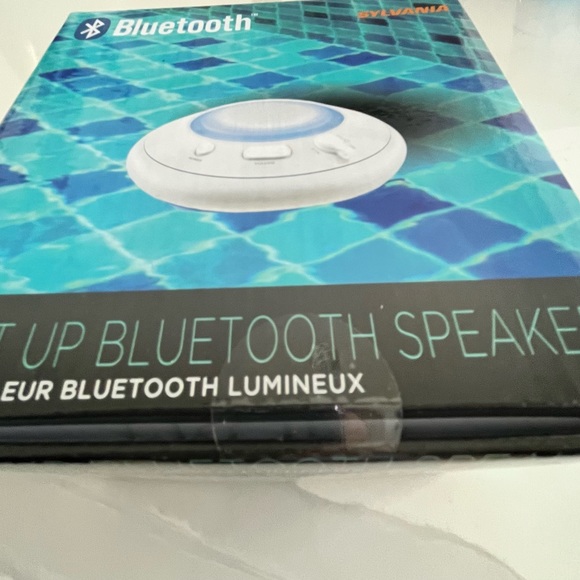 SYLVANIA LIGHT UP SPEAKER - Picture 4 of 4